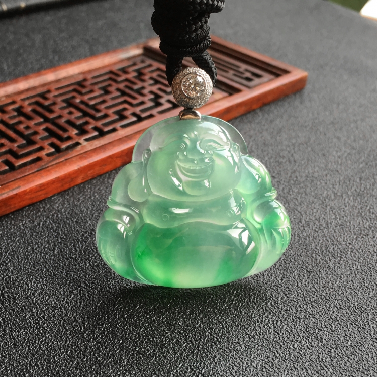 (超值推荐)冰种飘翠玉佛挂件(镶金扣)