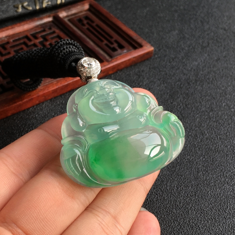 (超值推荐)冰种飘翠玉佛挂件(镶金扣)