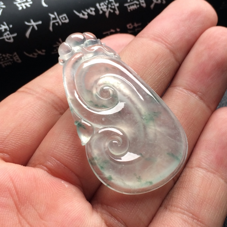 （超值推荐）冰种飘花如意挂件