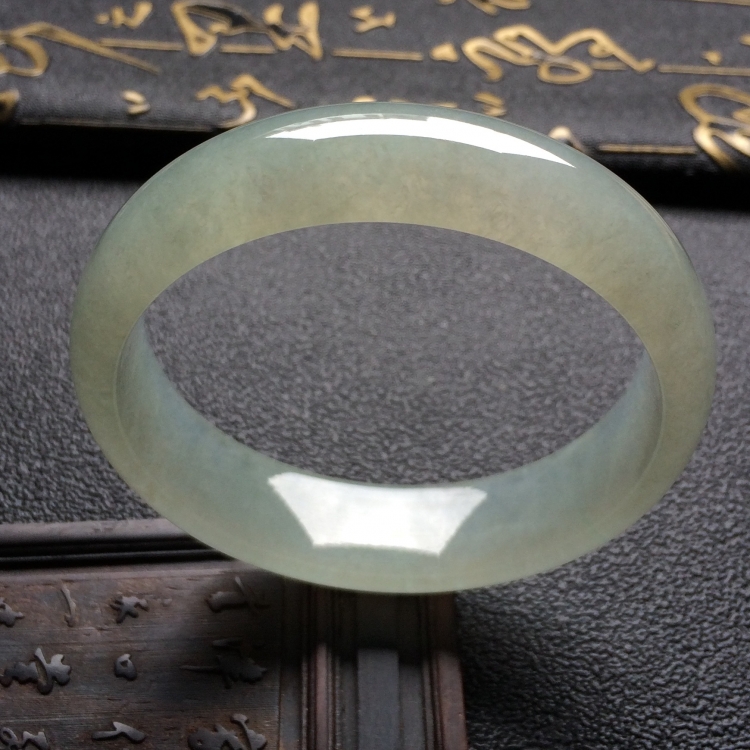 （超值推荐）冰种淡晴水手镯（58.3mm）
