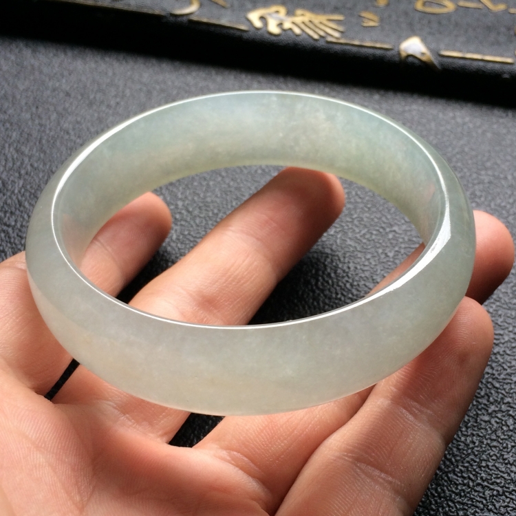 （超值推荐）冰种淡晴水手镯（58.3mm）