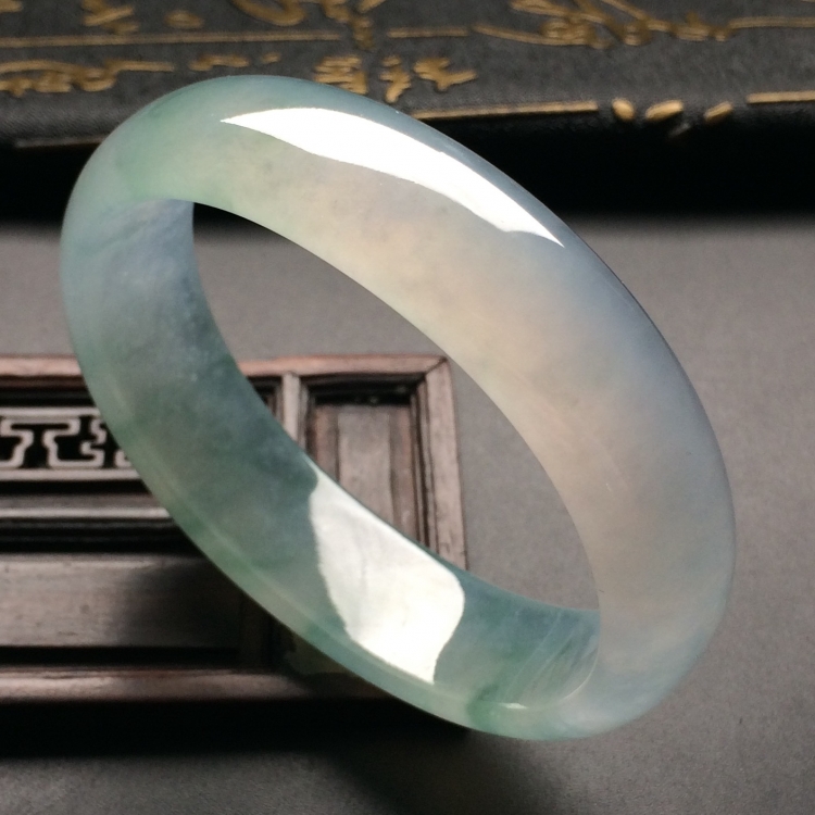 （超值推荐）冰种飘花贵妃镯（54.3mm-45.8mm）
