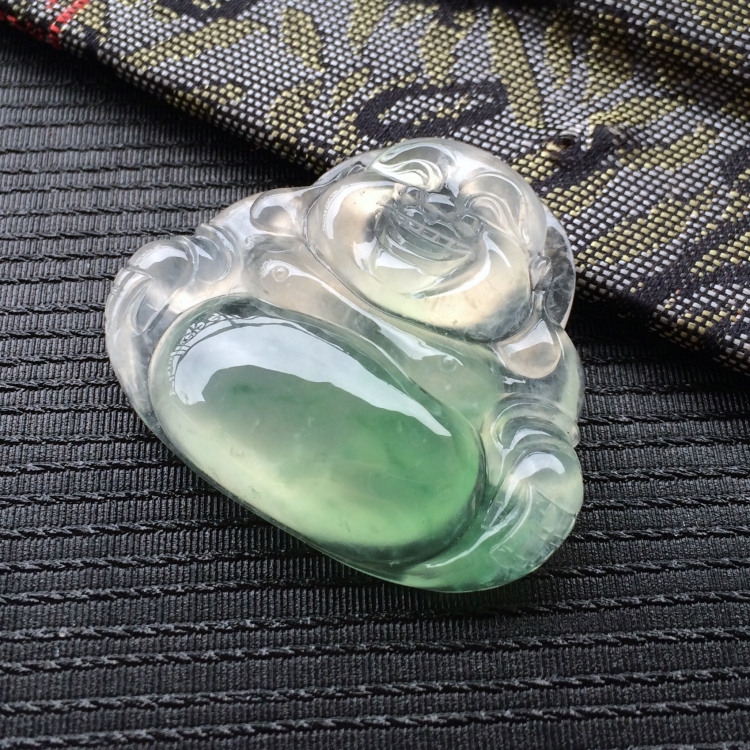 (超值推荐)冰种飘绿花玉佛挂件