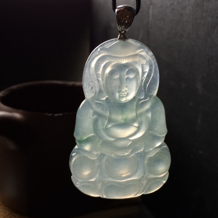 （超值推荐）冰种略飘花观音挂件（金扣）
