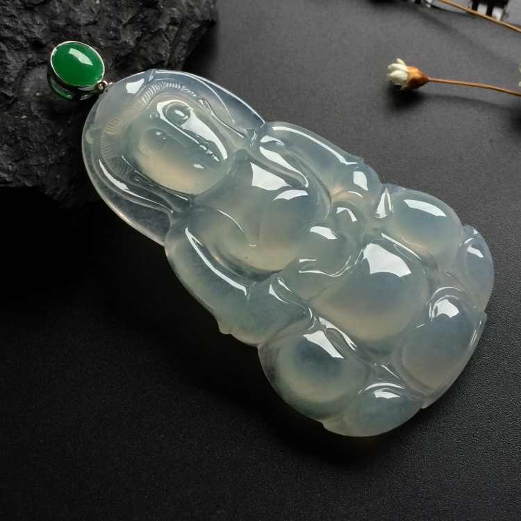 （超值推荐）冰种淡晴水观音挂件（金扣）