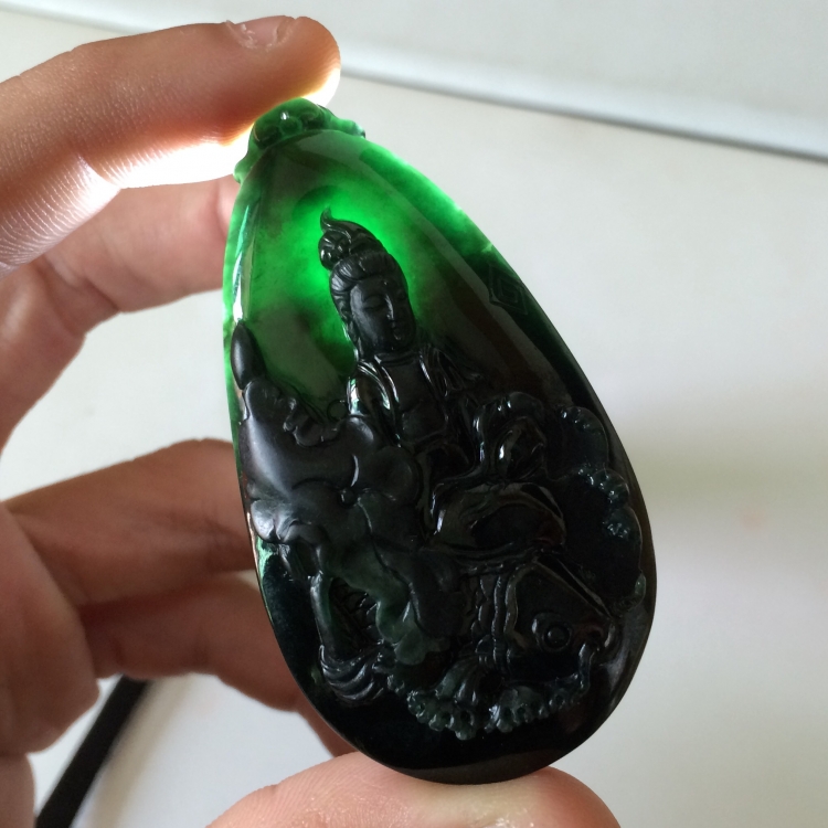 (超值推荐)冰种墨翠鱼篮观音挂件