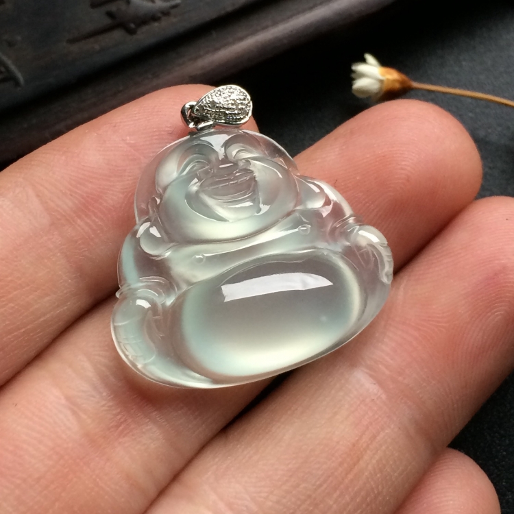 （超值推荐）冰玻种淡晴水玉佛挂件（金扣）