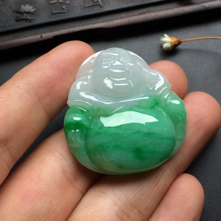 （超值推荐）糯冰种飘翠玉佛挂件