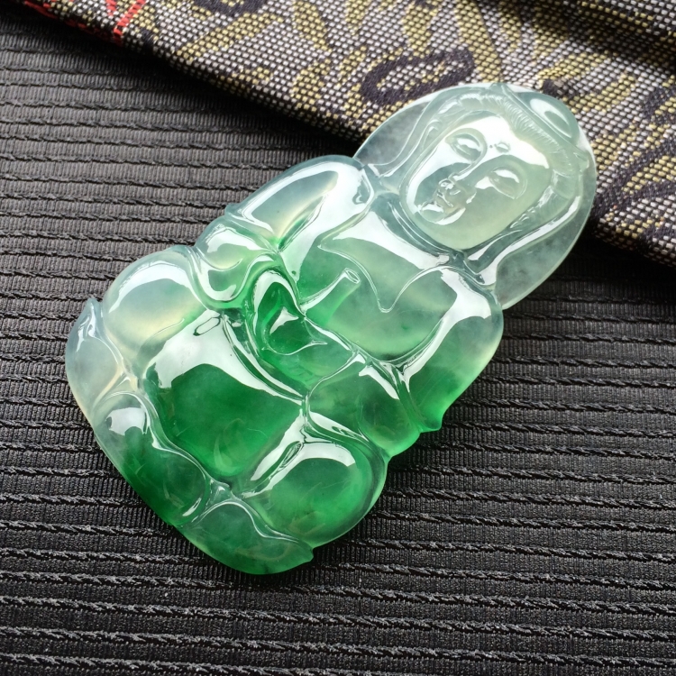 (超值推荐)冰种飘阳绿观音挂件