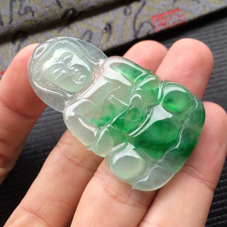 (超值推荐)冰种飘阳绿观音挂件