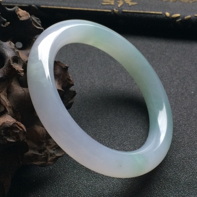 （超值推荐）糯冰种晴水淡紫罗兰圆条手镯（55mm）