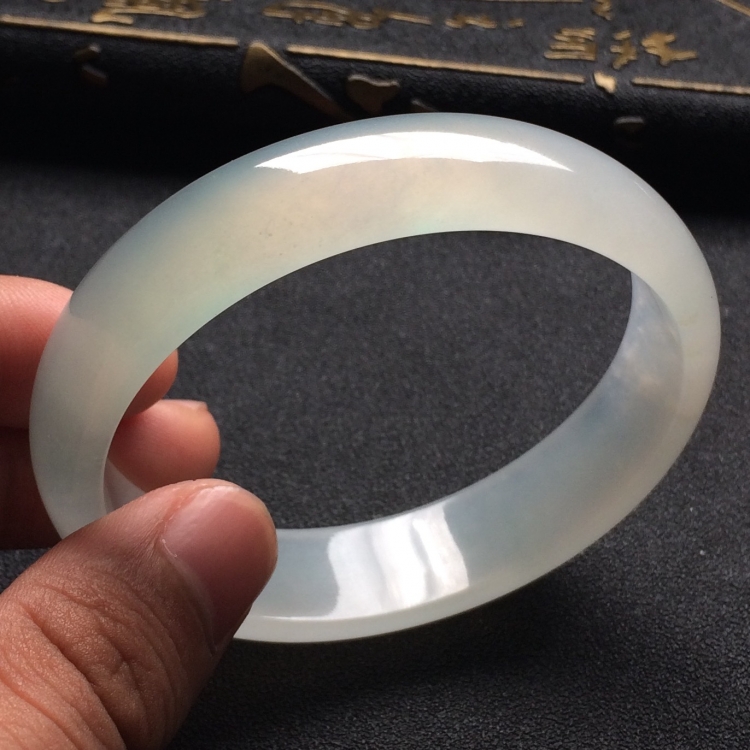 （超值推荐）冰种淡晴水贵妃镯（59.2mm-53.3mm）