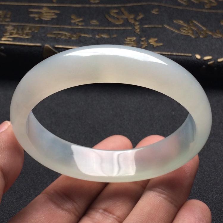（超值推荐）冰种淡晴水贵妃镯（59.2mm-53.3mm）