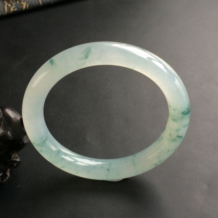 (超值推荐)冰种飘花圆条手镯(54.6mm)
