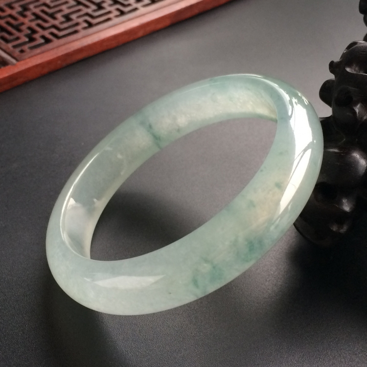 (超值推荐)冰种飘花手镯(54.3mm)