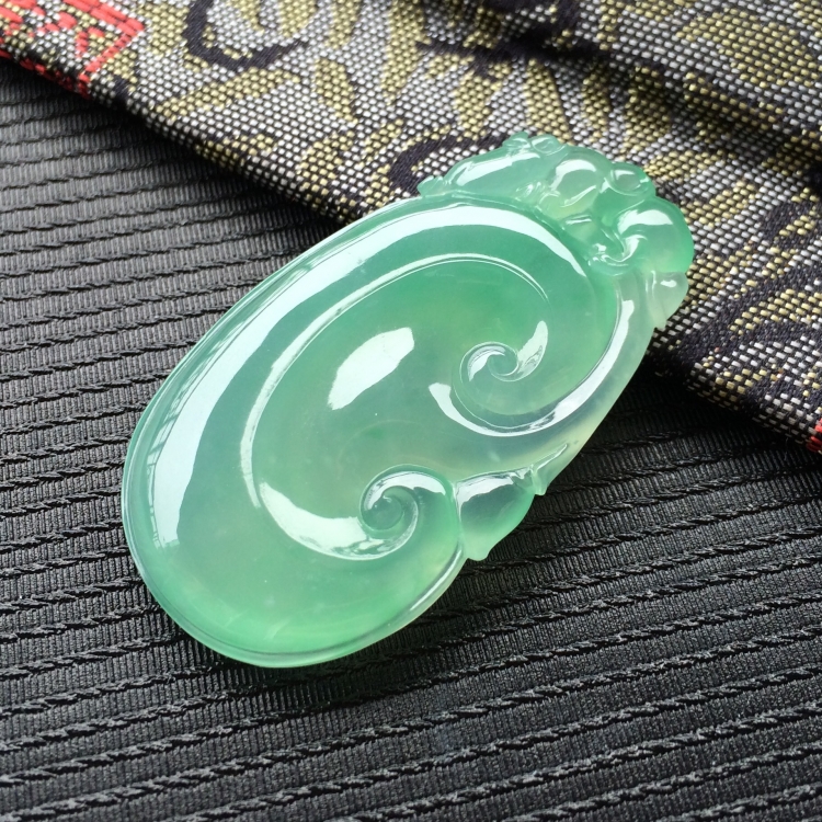 (超值推荐)冰种飘翠如意挂件