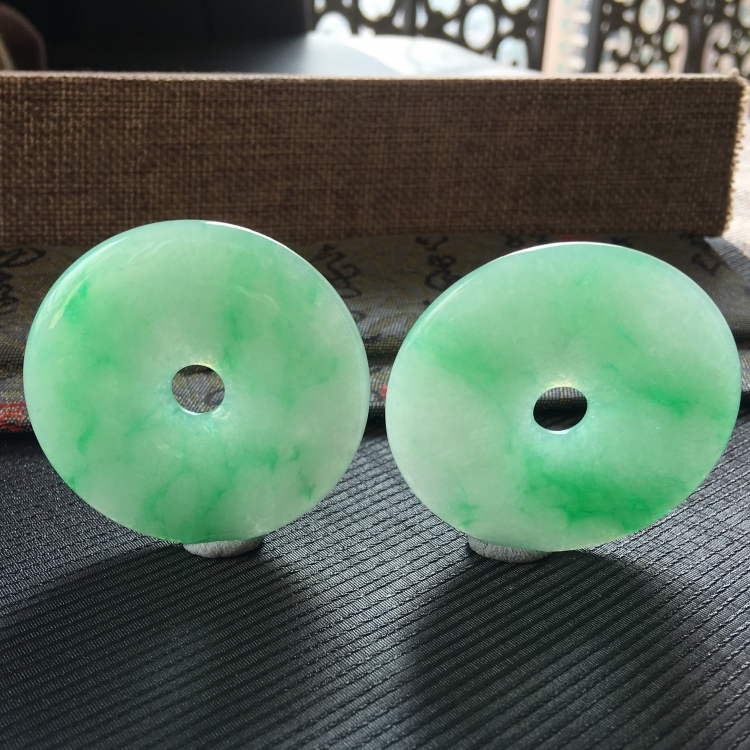 (超值推荐)糯冰种飘翠平安扣挂件一对走