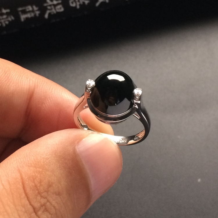 （超值推荐）冰玻种墨翠镶白金钻石戒指