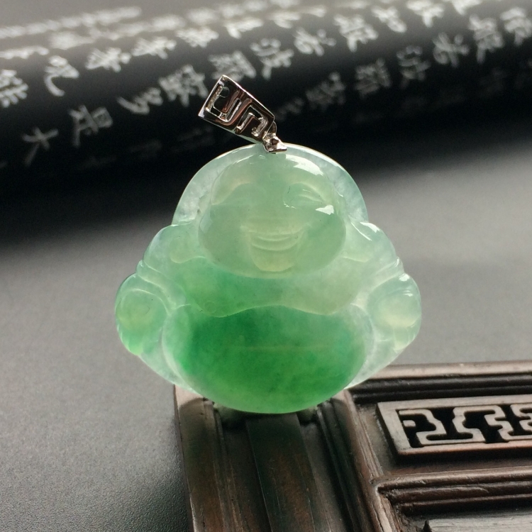 （超值推荐）糯冰种飘翠玉佛挂件