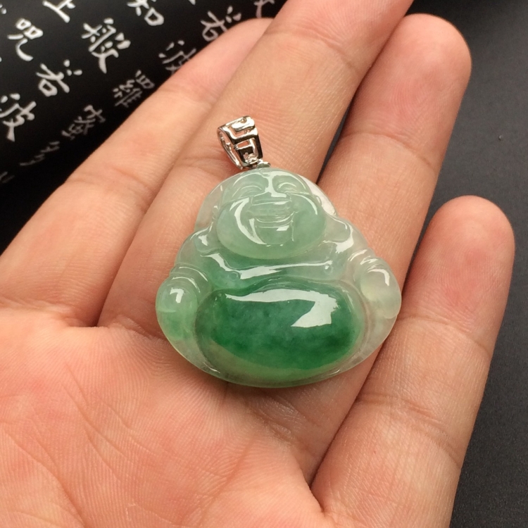 （超值推荐）糯冰种飘翠玉佛挂件