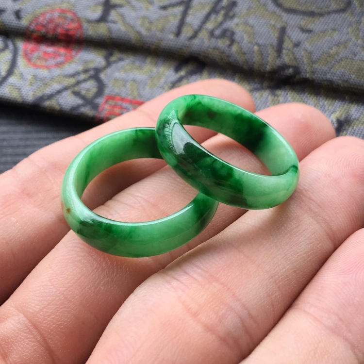 (超值推荐)糯冰种廯加绿指环(单价)