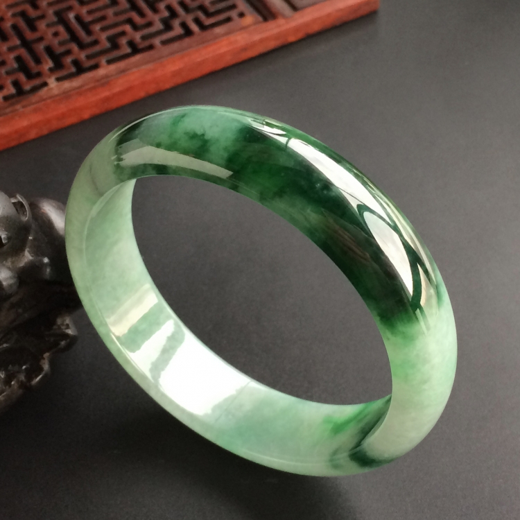 (超值推荐)糯冰种飘花手镯(57.1mm)