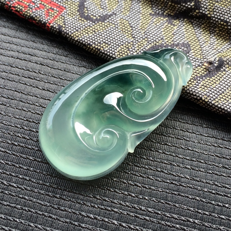 (超值推荐)冰种飘花如意挂件