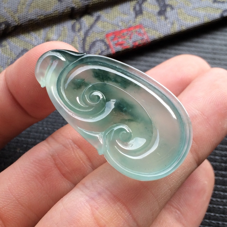 (超值推荐)冰种飘花如意挂件
