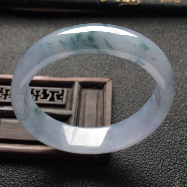 （超值推荐）糯冰种紫罗兰飘花贵妃镯（54.2mm-46.9mm）