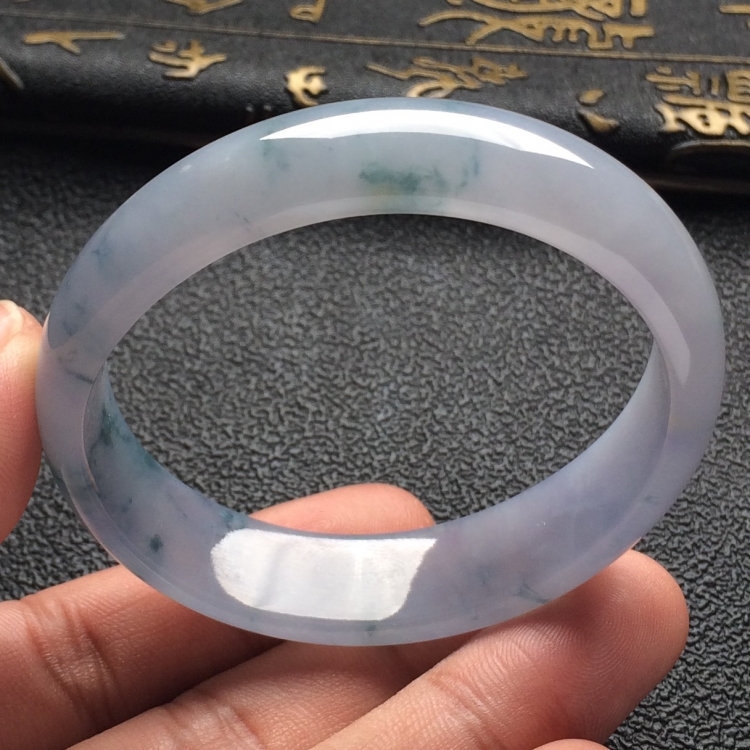 （超值推荐）糯冰种紫罗兰飘花贵妃镯（54.2mm-46.9mm）