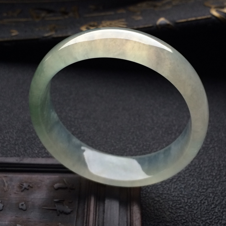 （超值推荐）冰种晴水贵妃镯（52.9mm-48.4mm）