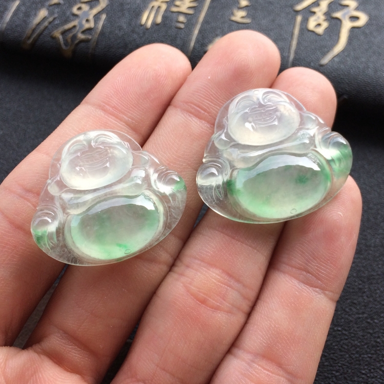 (超值推荐)冰种飘绿花玉佛挂件一对
