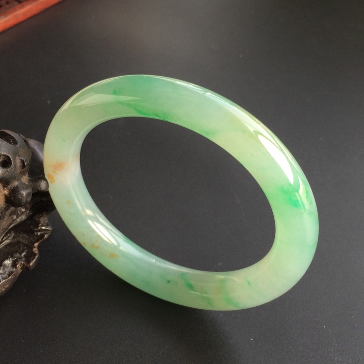 (超值推荐)糯冰种黄加绿圆条手镯(52.5mm)