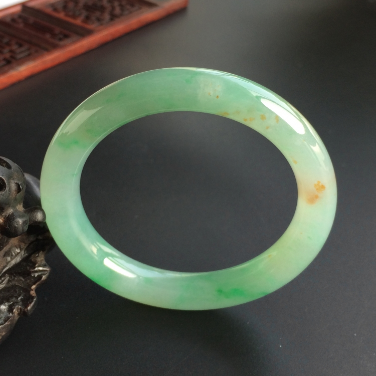 (超值推荐)糯冰种黄加绿圆条手镯(52.5mm)