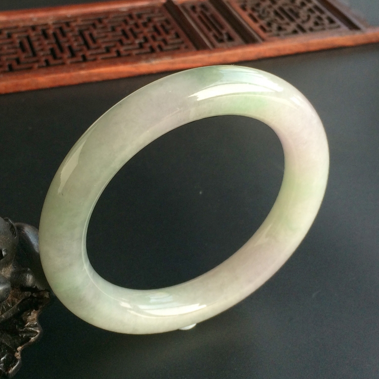 (超值推荐)糯冰种晴水略带淡紫罗兰圆条手镯(54mm)