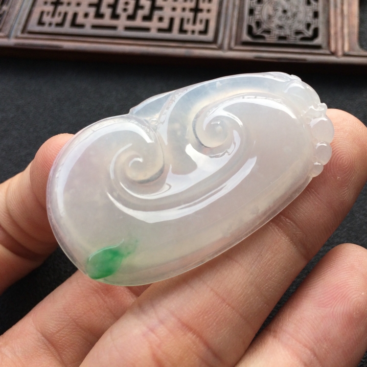 (超值推荐)糯冰种飘翠如意挂件