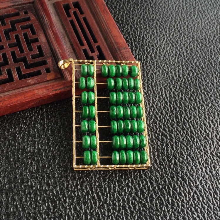 (超值推荐)糯冰种浓绿镶黄18K金精打细算胸坠
