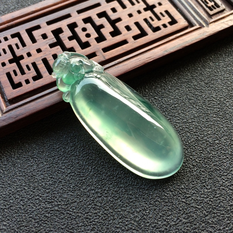 (超值推荐)冰种飘花福瓜挂件