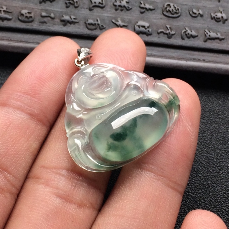 （超值推荐）冰种飘花玉佛挂件（金扣）