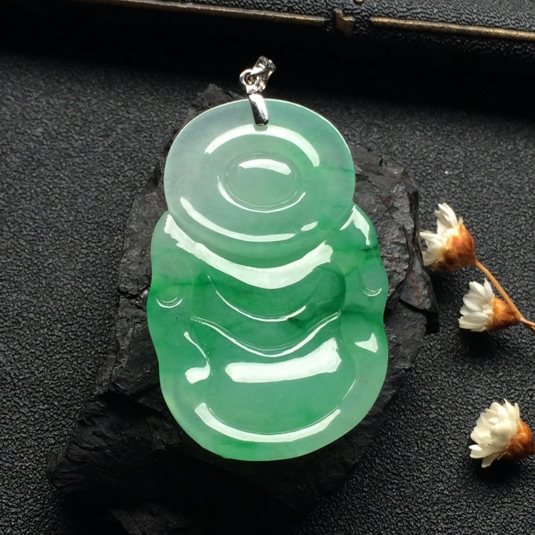 （超值推荐）糯冰种飘翠玉佛挂件（金扣）