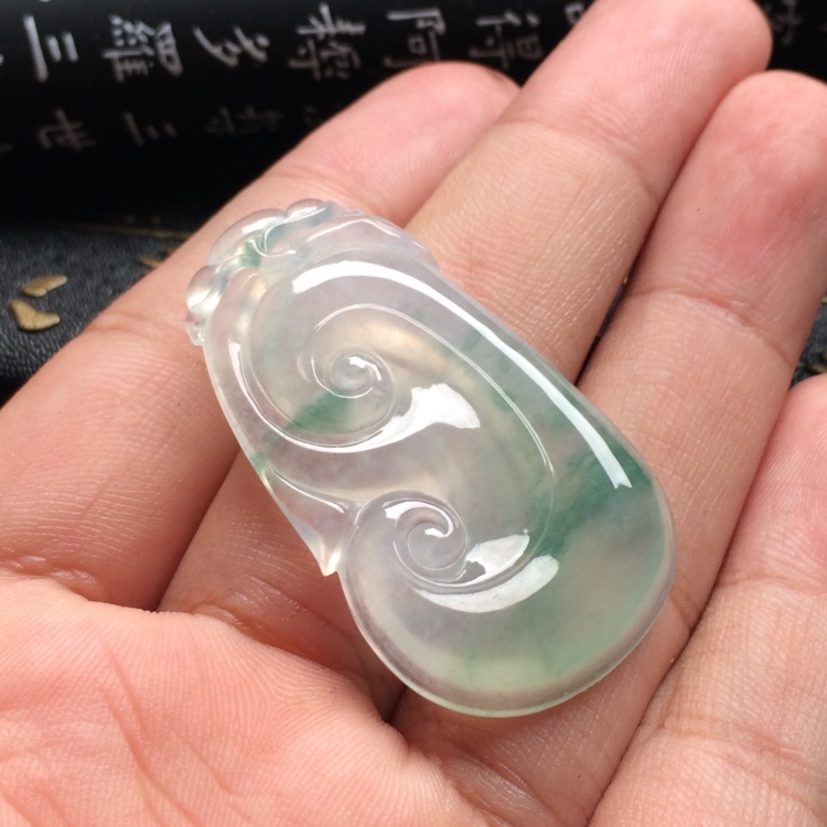 （超值推荐）冰种飘花如意挂件
