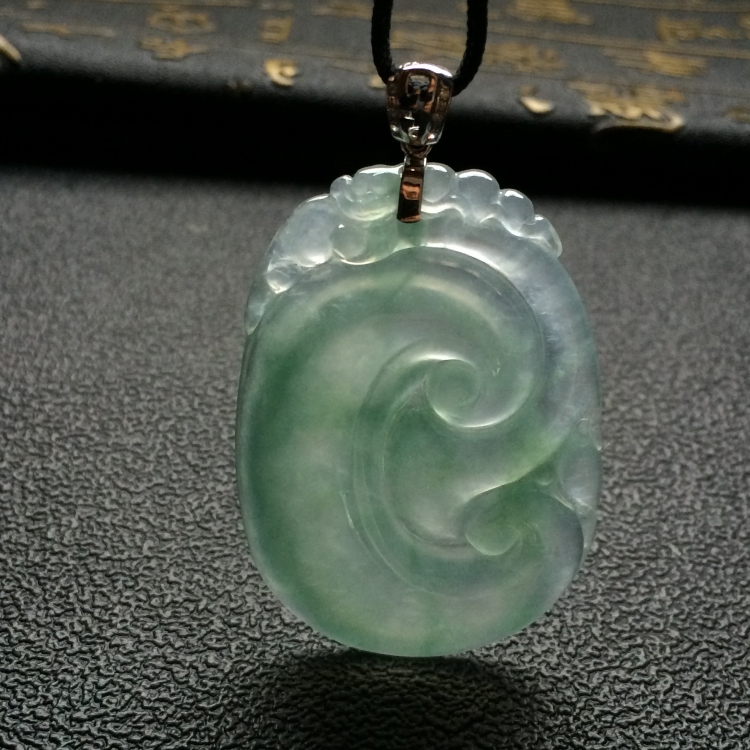 （超值推荐）冰种晴水如意挂件（金扣）