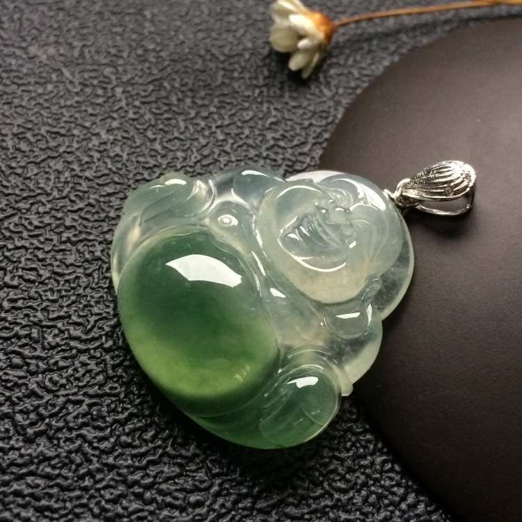 （超值推荐）冰种飘花玉佛挂件（金扣）