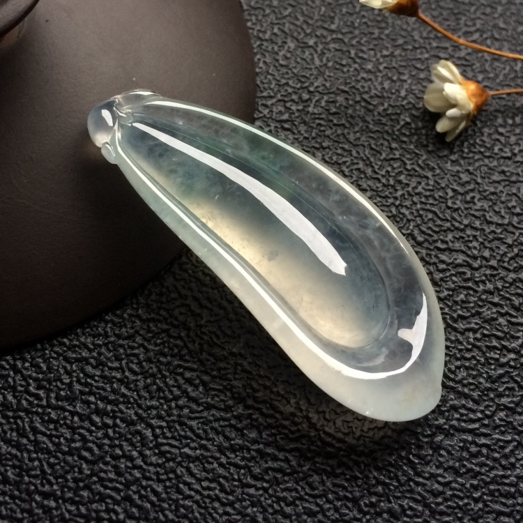（超值推荐）冰种飘花福瓜挂件