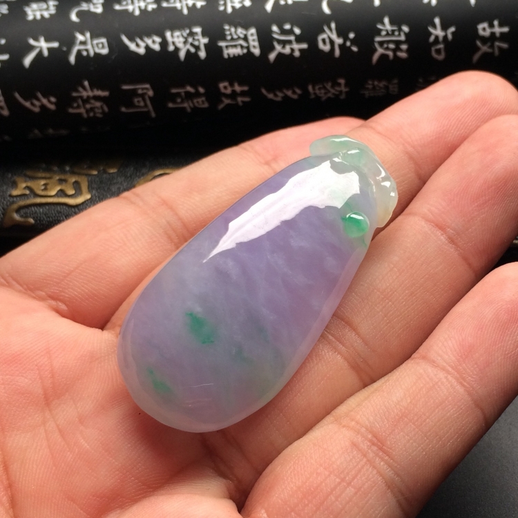 （超值推荐）糯冰种春带彩福瓜挂件