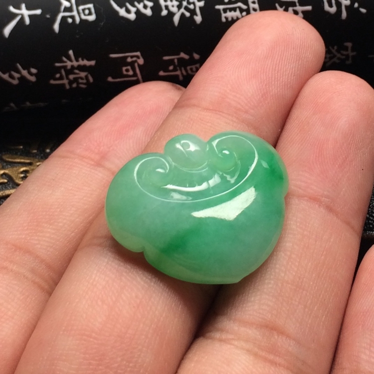 （超值推荐）糯冰种飘翠如意挂件