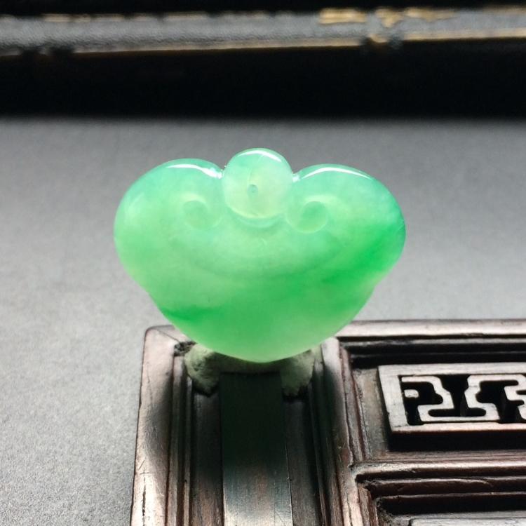 （超值推荐）糯冰种飘翠如意挂件