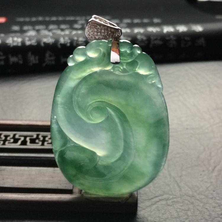 （超值推荐）冰种飘花如意挂件（金扣）