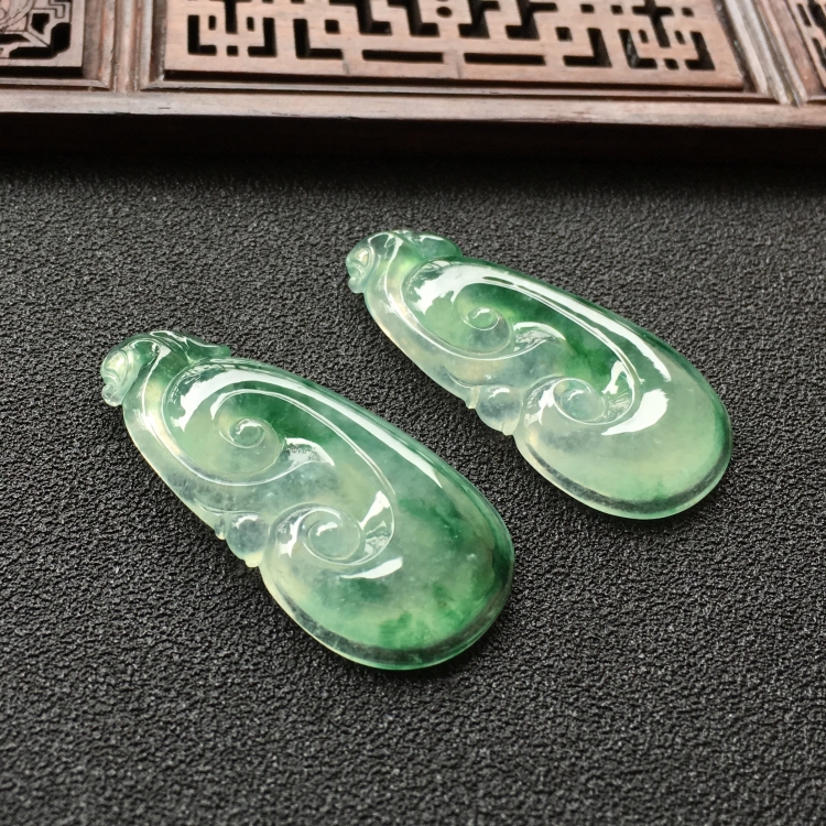 (超值推荐)冰种飘花如意挂件一对