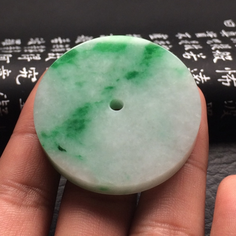 （超值推荐）糯冰种飘翠平安扣挂件